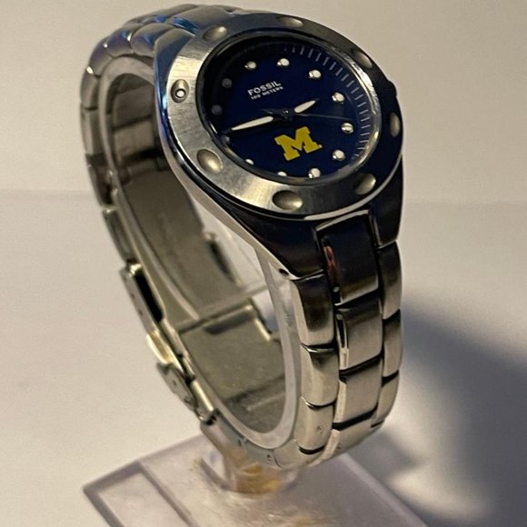 Michigan Wolverines NCAA Stainless-Steel Women's Watch by Fossil NEW (RARE) - Picture 8 of 9